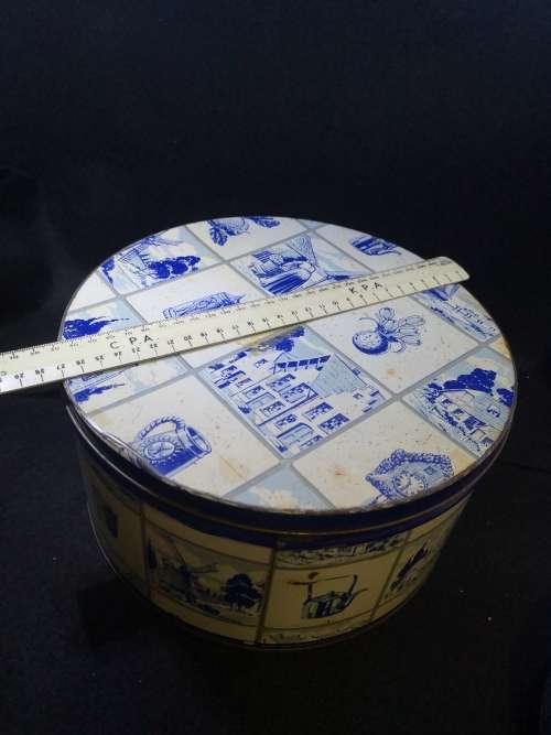 Cake tin - Baumanns