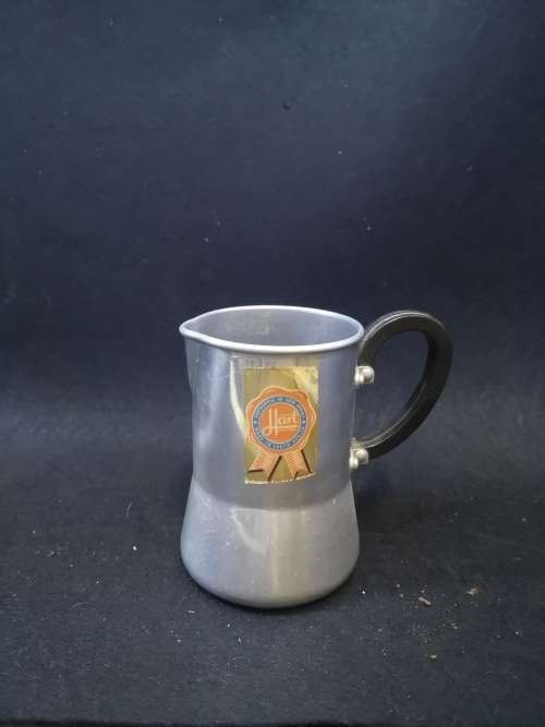 Hart jug - small