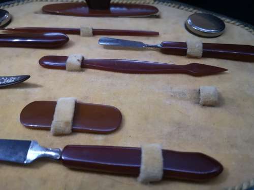 Bakelite? Manicure set