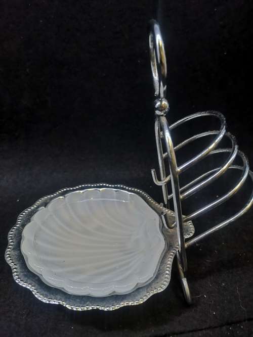 Toast rack with butter dish