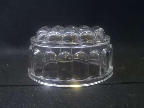 Glass jelly mold