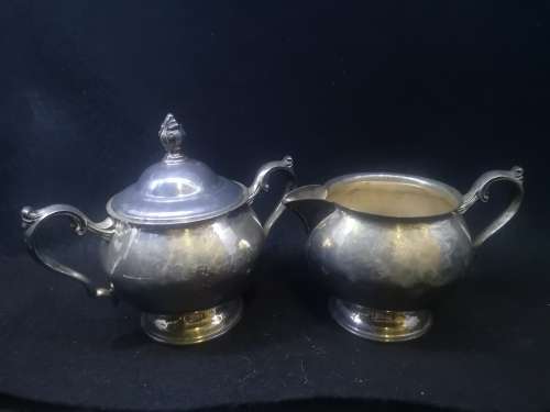 Milk and sugar pot - plated