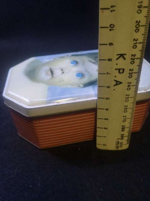 Sunrise toffee tin