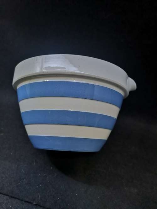 T G GREEN CORNISH BLUE STRIPE MIXING POURING BOWL