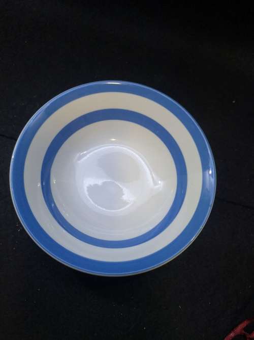 TG Green Blue and White Cornishware bowls x 4