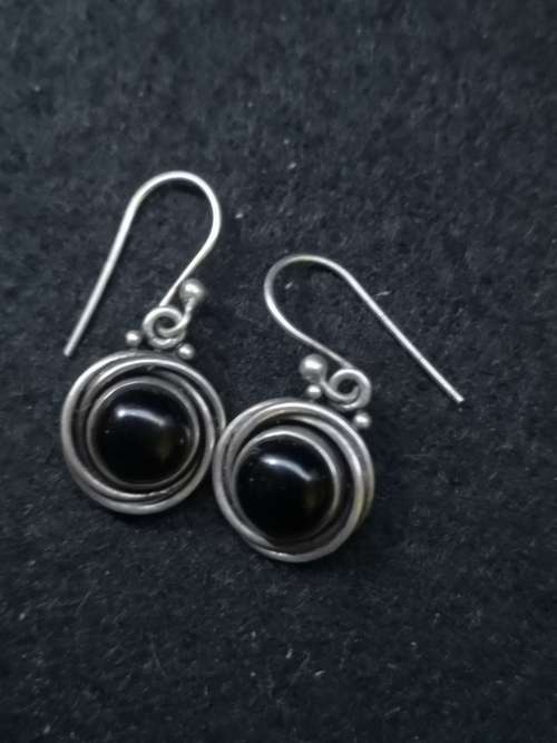 925 Silver and onyx earrings