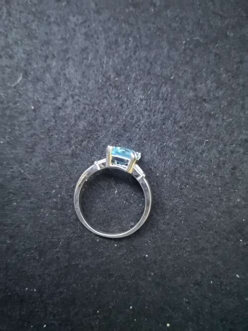 925 Silver ring with aqua color stone