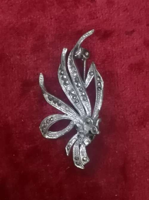 Vintage Marcasite brooch
