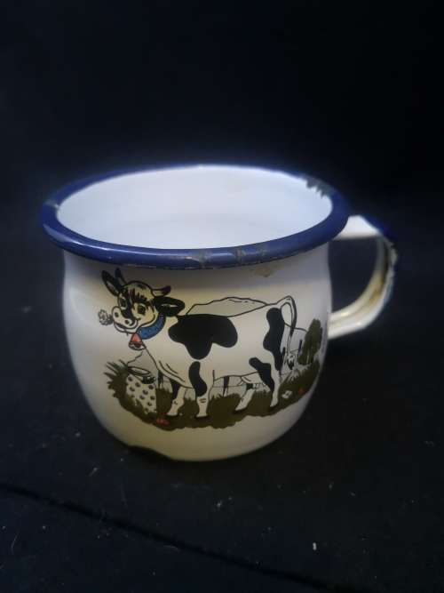 VINTAGE MUNDER EMAIL MÜNDER-EMAIL ENAMEL FARMHOUSE DAIRY COW CUP, GERMANY