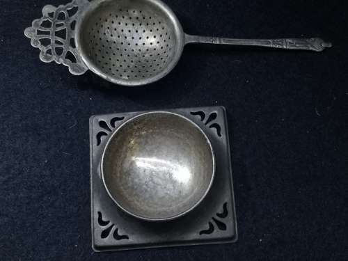 Apostle tea strainer
