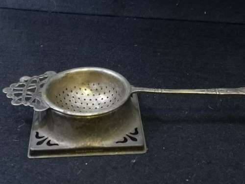 Apostle tea strainer