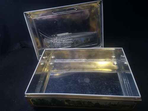 Vintage Enkhuizer Banket tin