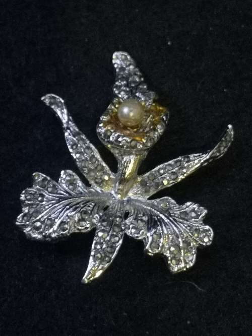 Vintage marcasite brooch