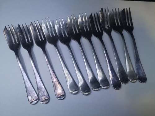 Epns cake forks - made in England x11