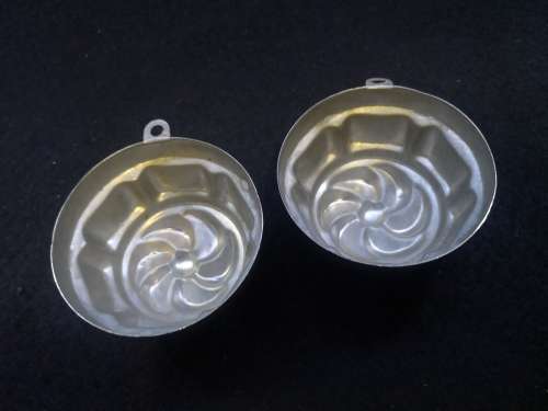 Swedish  copper mold set
