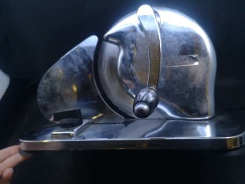 VINTAGE PINEWARE STAINLESS STEEL AND ALUMINIUM BREAD SLICER