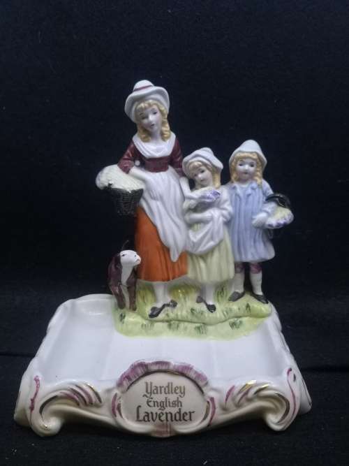 Yardley English Lavender soap dish and 3 pack soap! What a find!!