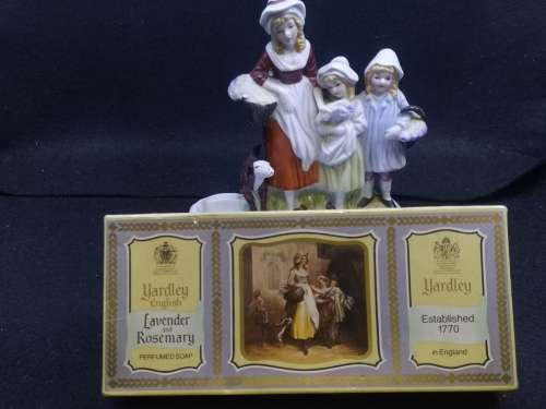 Yardley English Lavender soap dish and 3 pack soap! What a find!!
