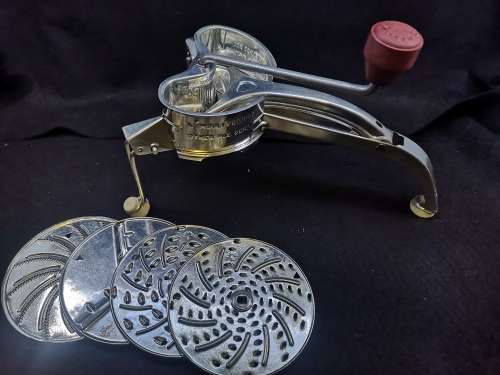 Mouli Julienne  grater in great condition!