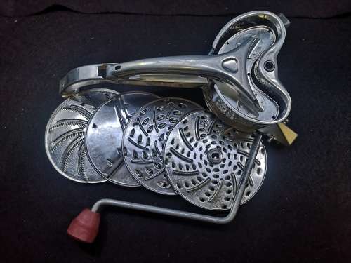 Mouli Julienne  grater in great condition!