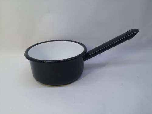 Polish enamel saucepan - Black