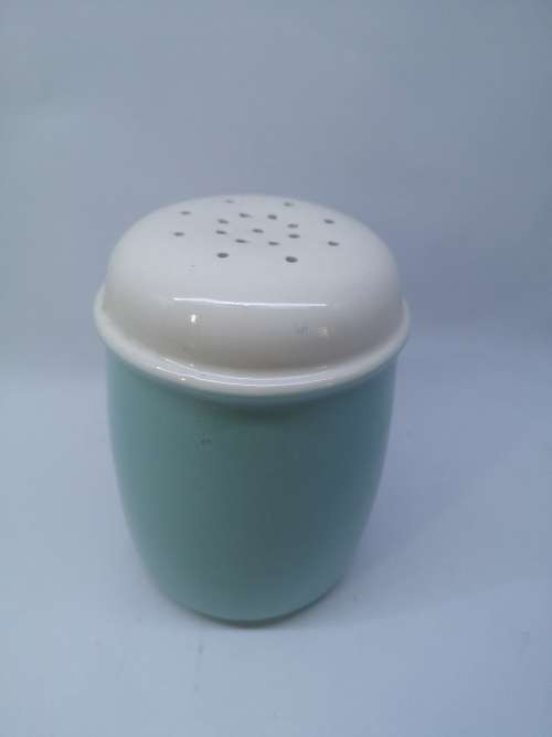 Porcelain shaker