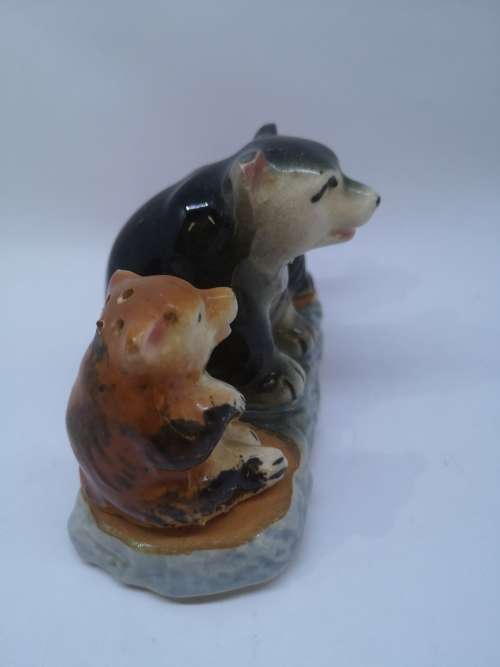 Vintage salt and pepper set