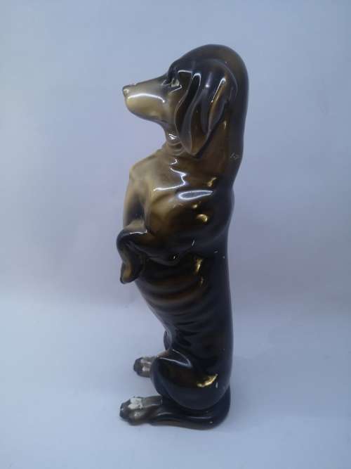 Vintage Dashund figurine made in Japan - Ries