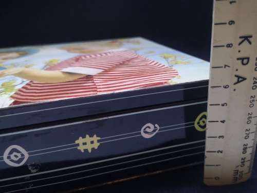Edward Sharp tin - hinged