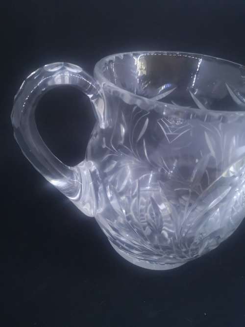 Stunning cut glass jug - heavy