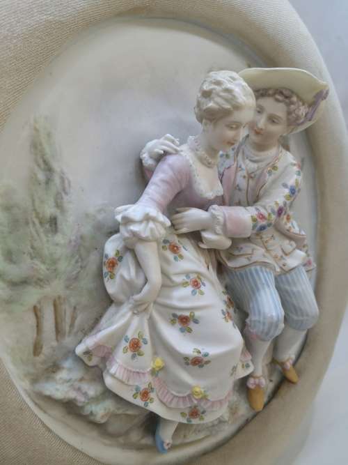 Vintage  3D Romantic porcelain wall plaque