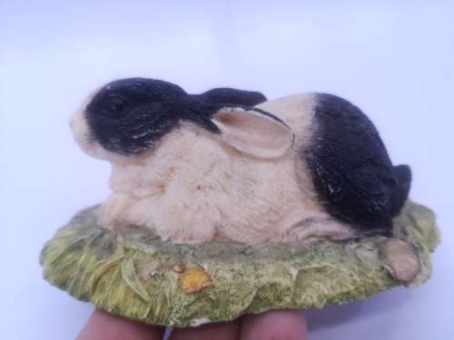 Vintage  John Beswick studio Scuplture - The countryside Series - Contentment
