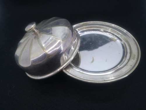Beatiful silver plated butter/caviar baine marie