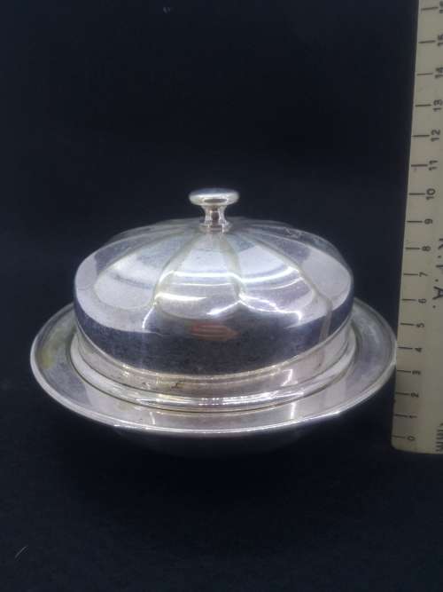 Beatiful silver plated butter/caviar baine marie