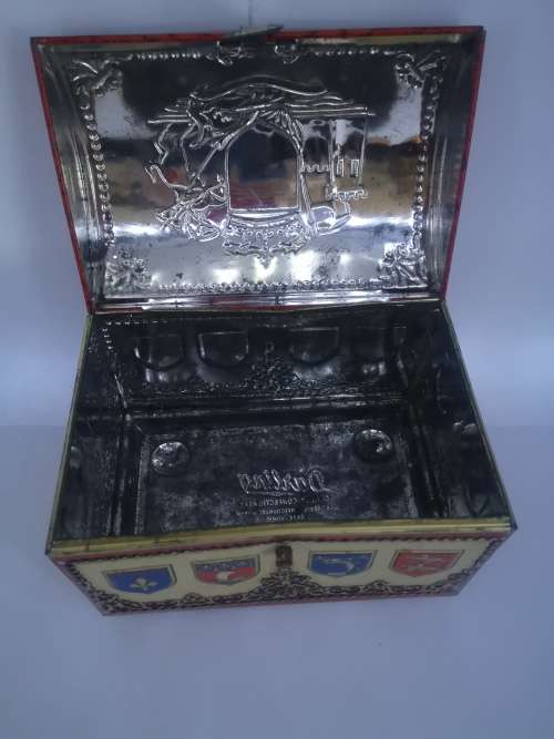 Darling hinged tin