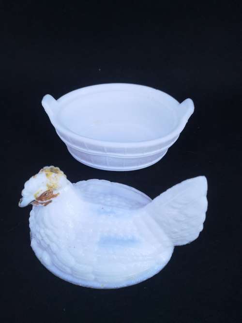 Milk glass chicken trinket