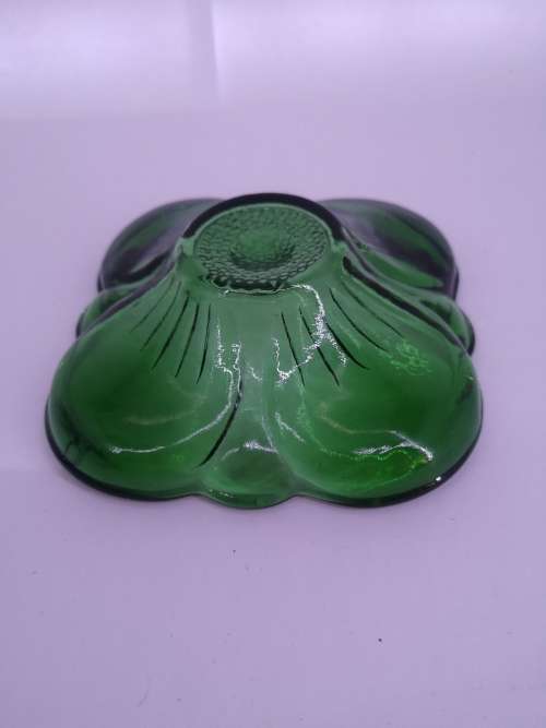 Green glass flower - made in Italy