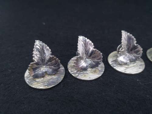 Name/dish card holders - leaves