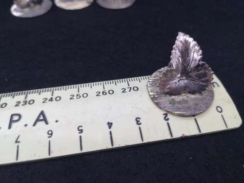 Name/dish card holders - leaves