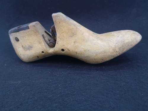 Wooden shoe shoemakers shoe cobbler / last