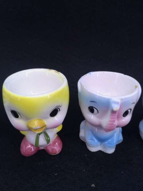 Vintage egg cups - too cute! See condition
