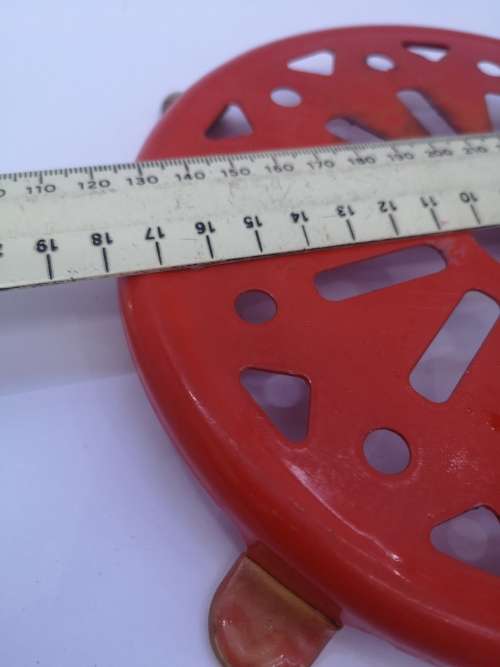 Red trivet - metal