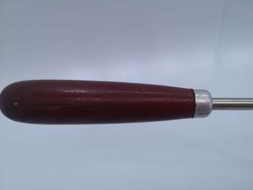 Snackle with wooden handle