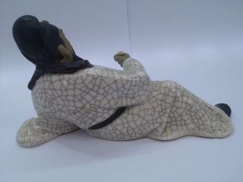 Raku Chinese statue