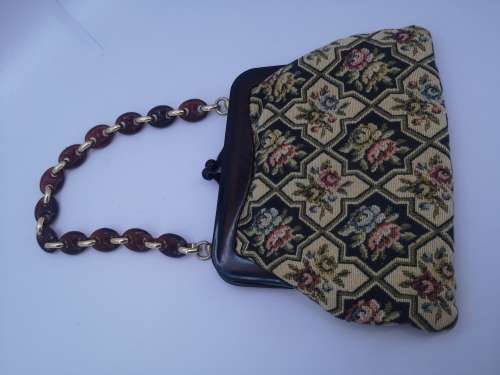 Vintage bag - made in Italy - with comb in leather case