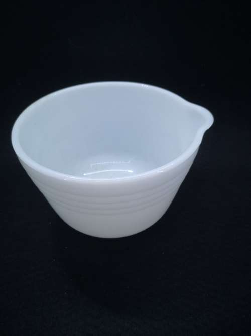 milk glass mixing bowl with spout
