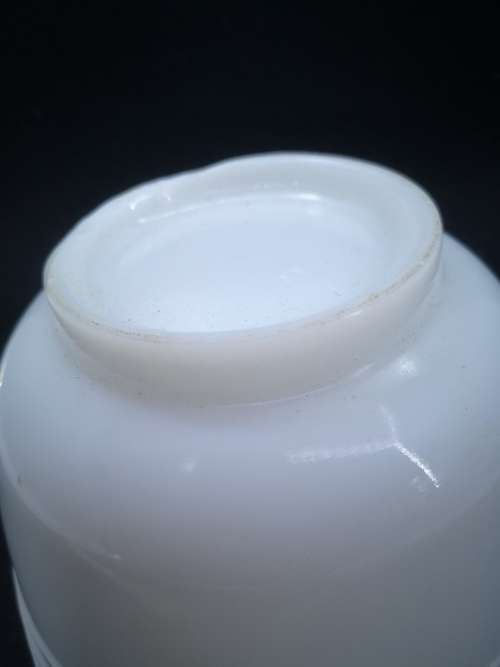 milk glass mixing bowl with spout