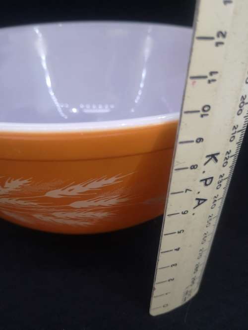 Pyrex mixing bowl