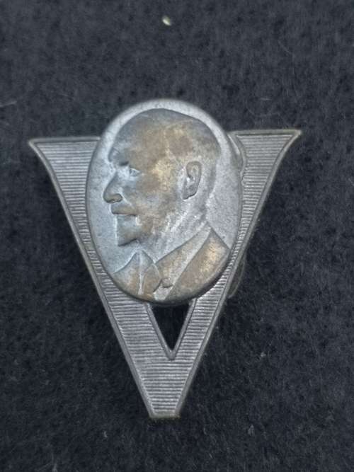 Jan Smuts WW11 Victory badge