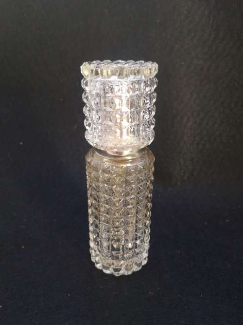 Perfume bottle